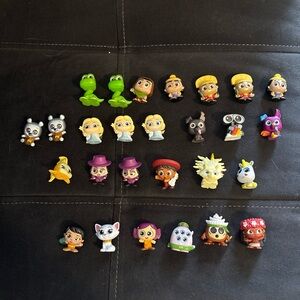 27 series 10 Disney Doorables